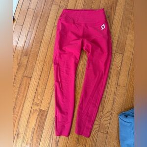 Peloton Cadent Leggings size medium pink.